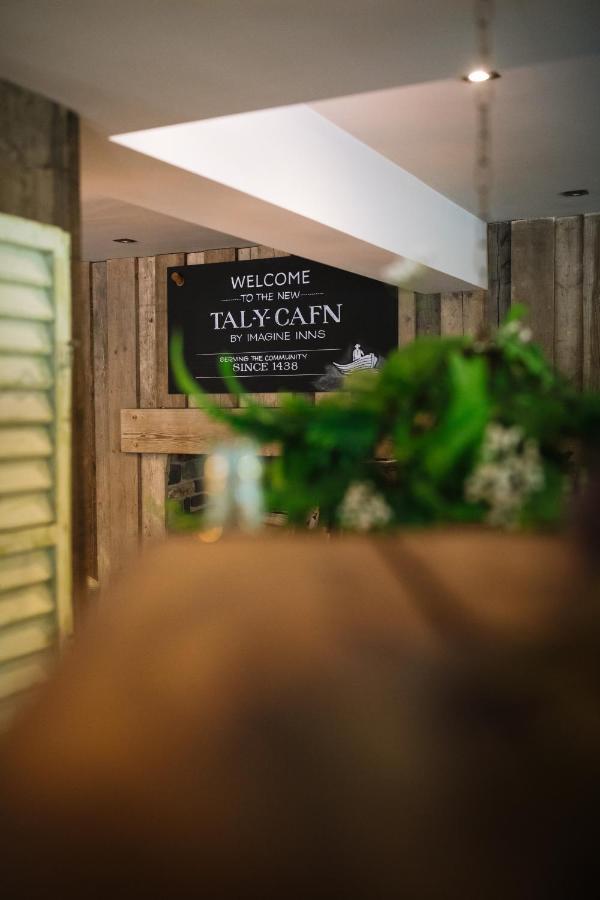 The Tal-Y-Cafn Hotel コンウィ エクステリア 写真